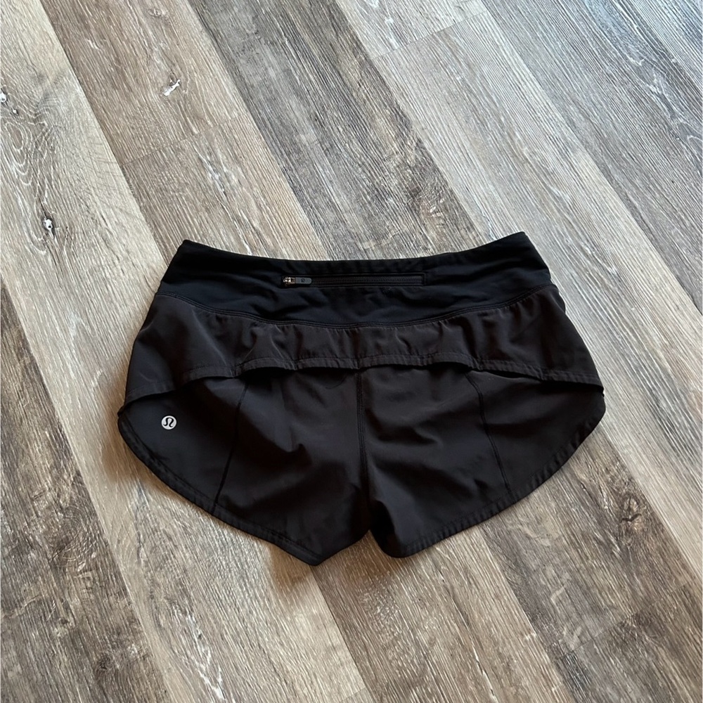 Lululemon Speed Up shorts